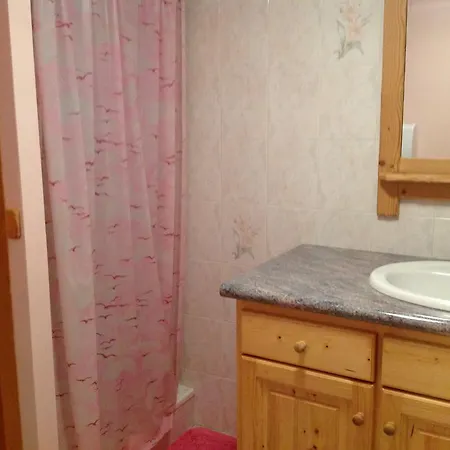 Le De La Pat Apartman